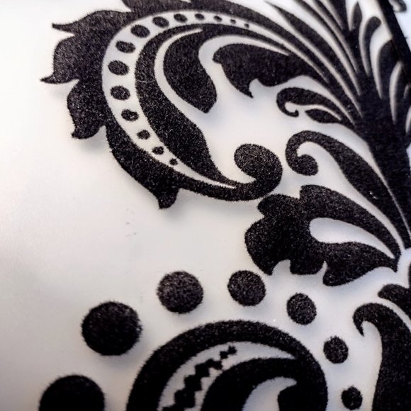 Writing Journal ~ Fleur de Lis Flocked Design on Plastic Cover ~ Elastic Closure - Picture 10 of 10